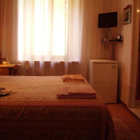 B&B Vaticanrooms Рим Экстерьер фото
