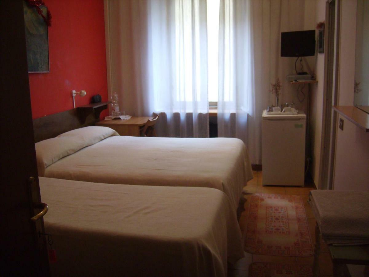 B&B Vaticanrooms Рим Экстерьер фото